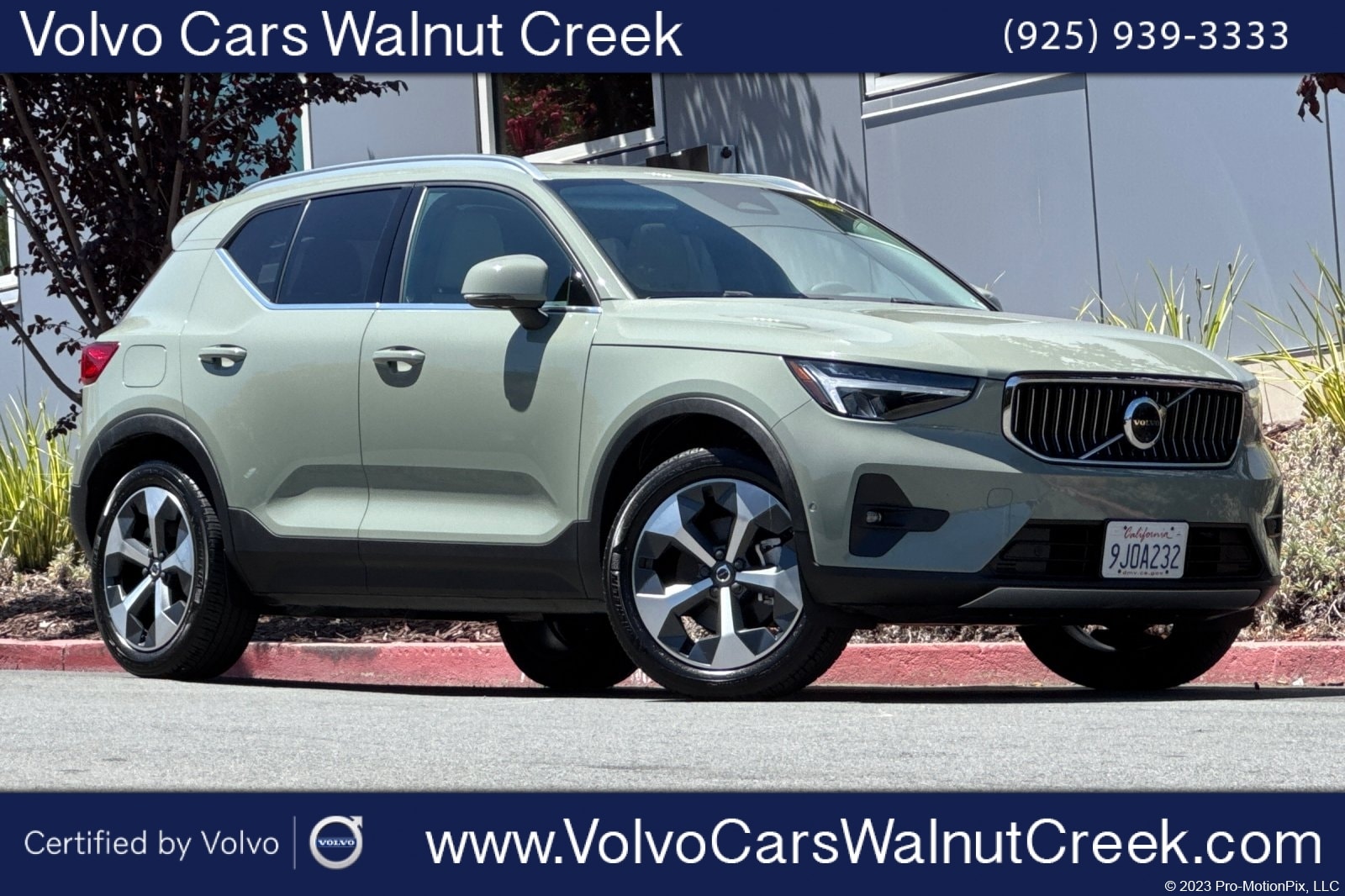 2023 Volvo XC40 B5 Plus Bright AWD's photo