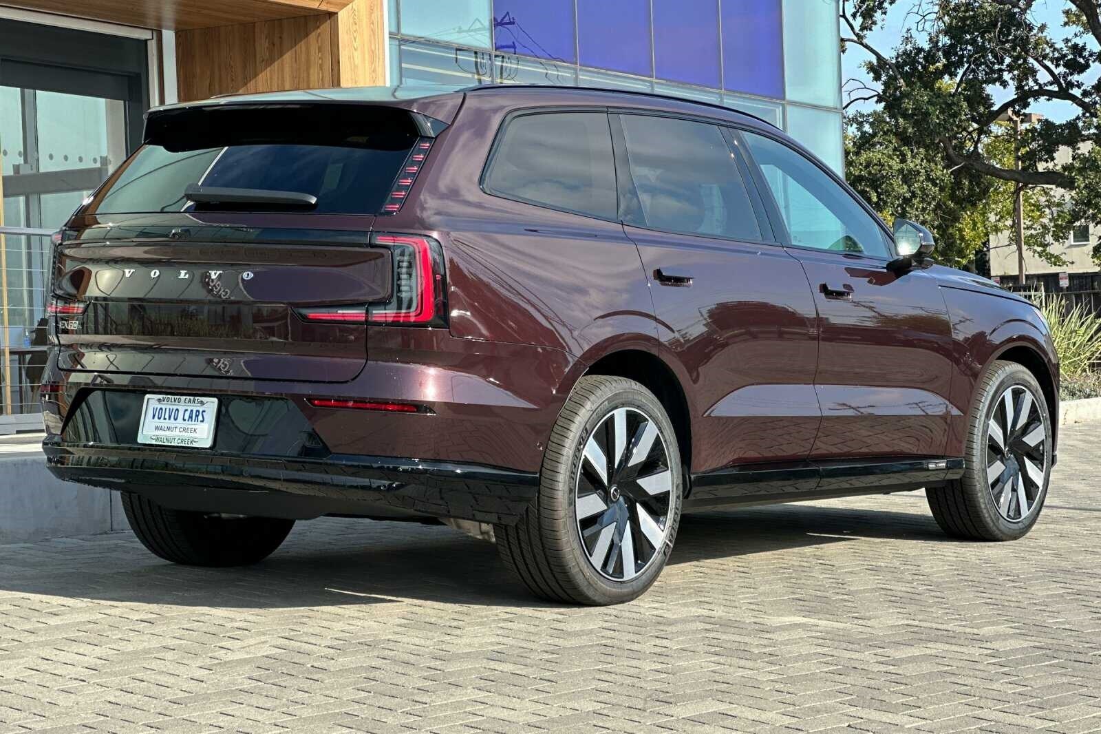 2025 Volvo EX90 Twin Motor Ultra photo 4