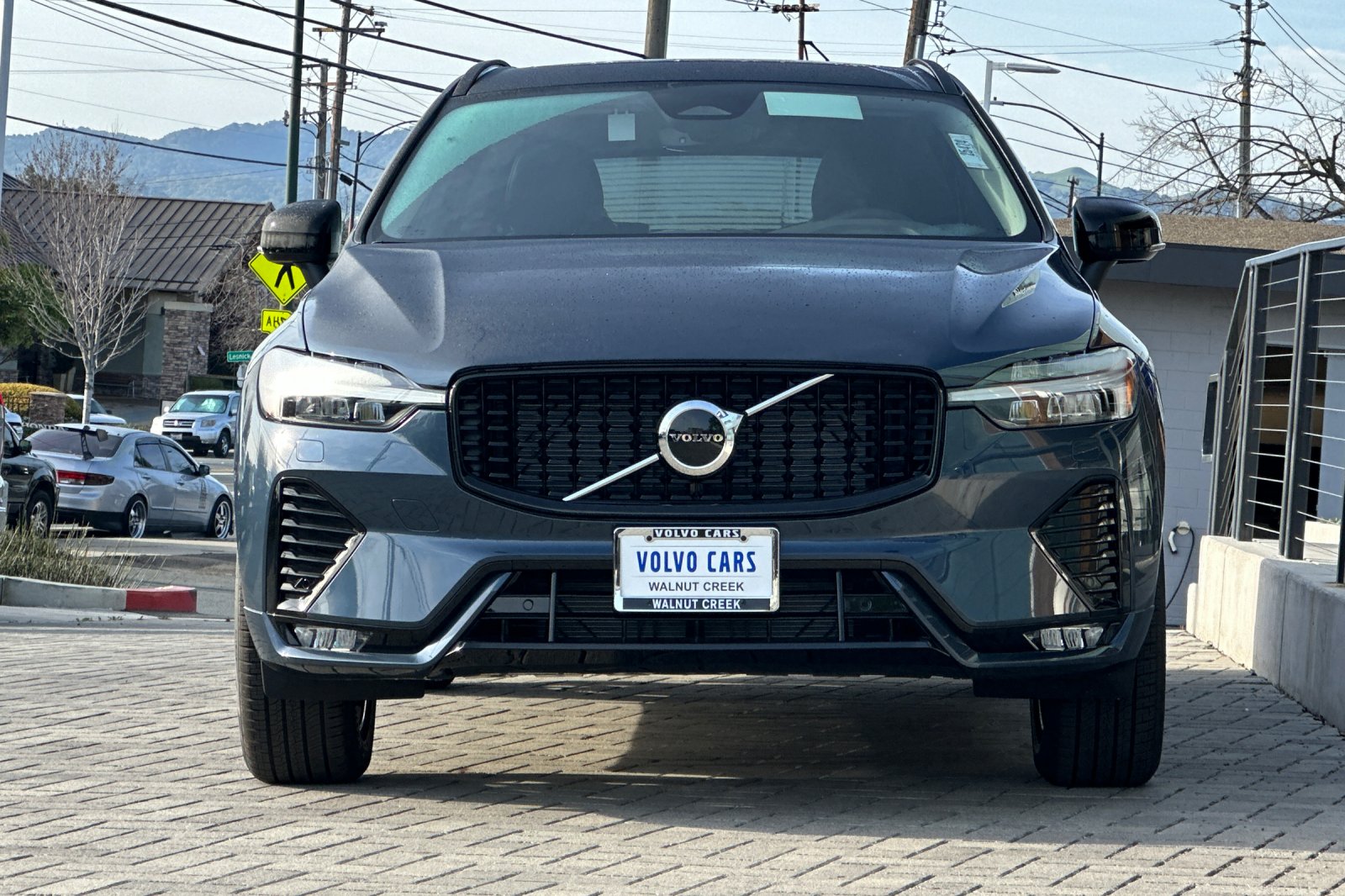 2025 Volvo XC60 Core - Photo 10