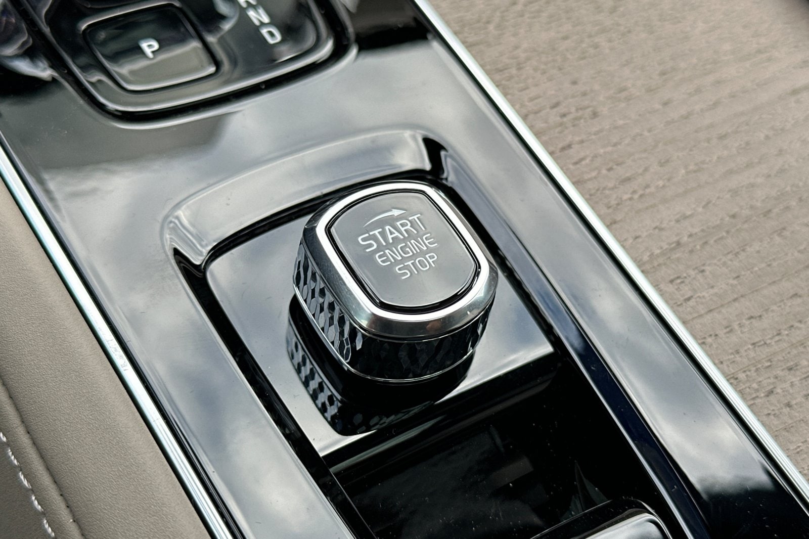 2026 Volvo XC90 Ultra - Photo 22