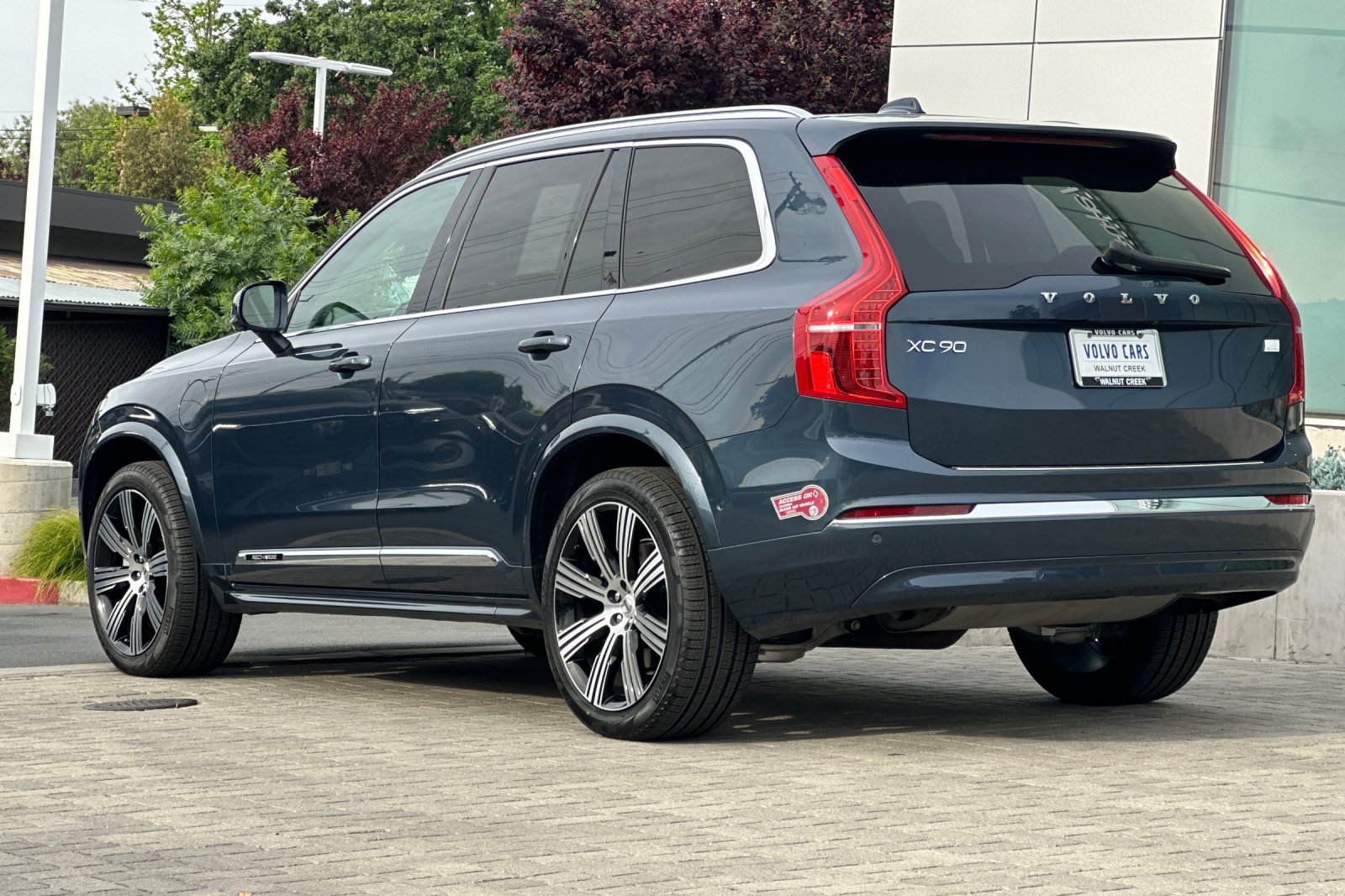 2024 Volvo XC90 plug-in hybrid T8 Ultimate 6-Seater photo 5