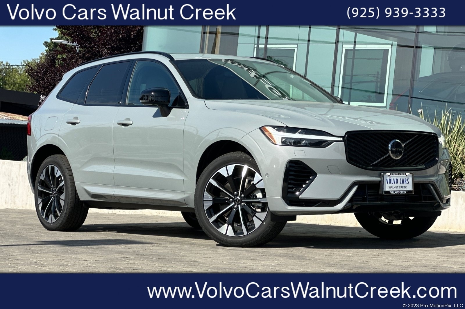 2026 Volvo XC60 T8 Plus Dark AWD's photo