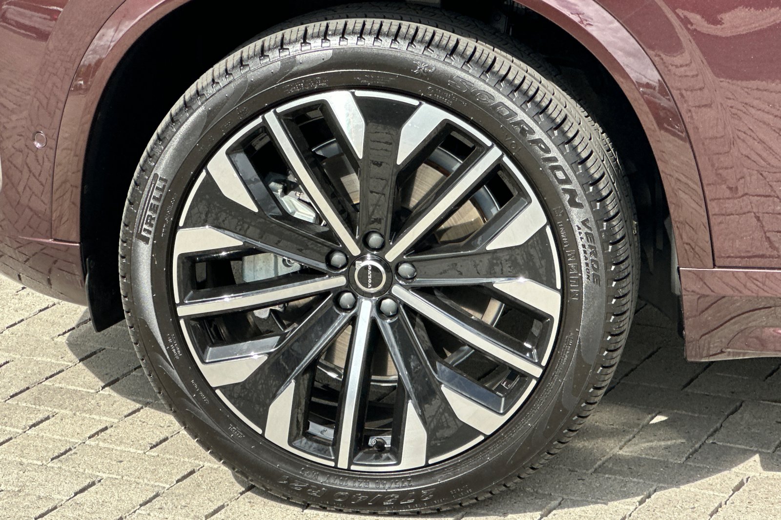 2026 Volvo XC90 Ultra - Photo 27