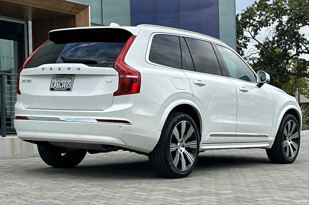 Certified 2024 Volvo XC90 plug-in hybrid T8 Core Bright SUV