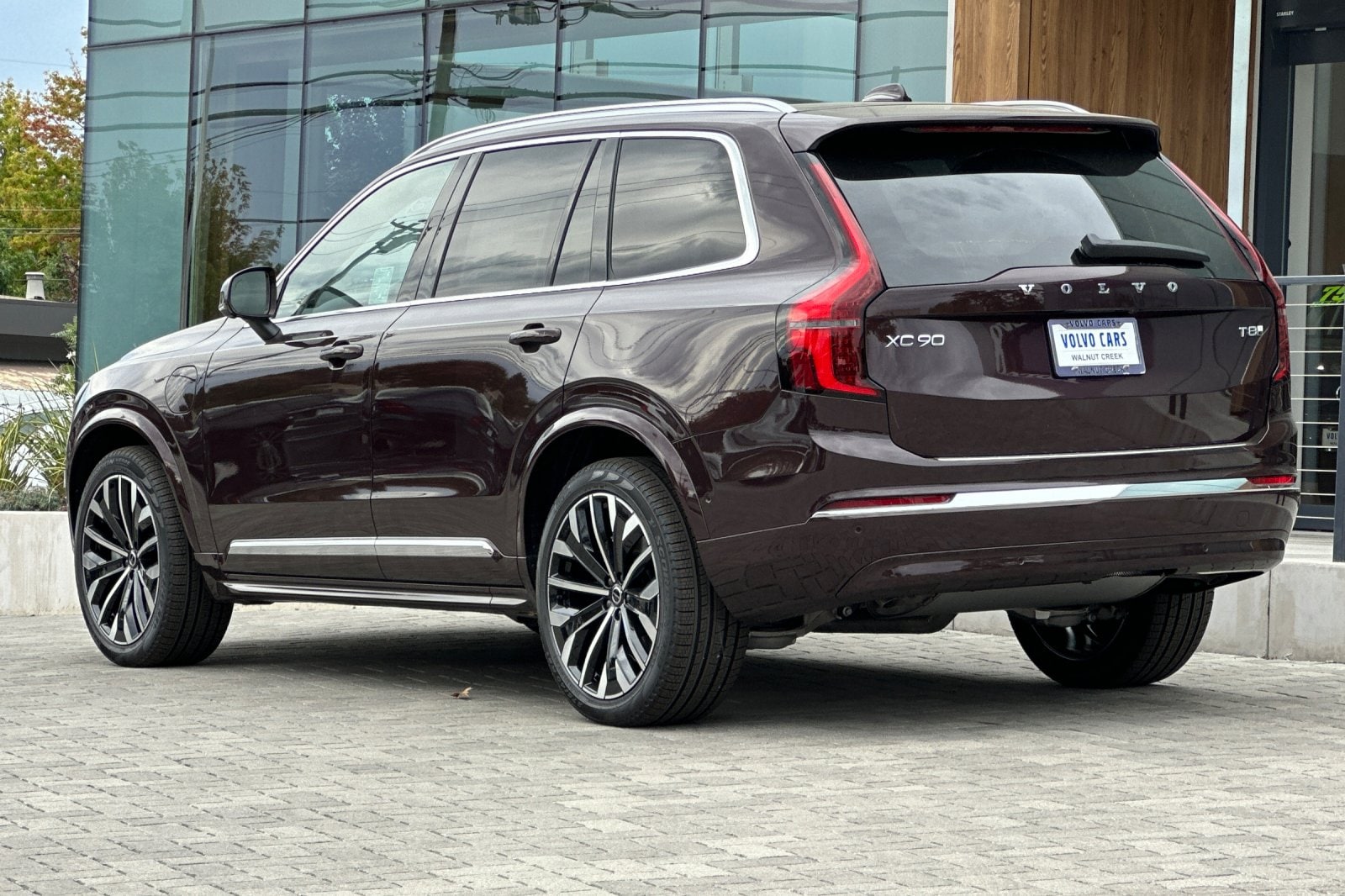 2026 Volvo XC90 Plus - Photo 6