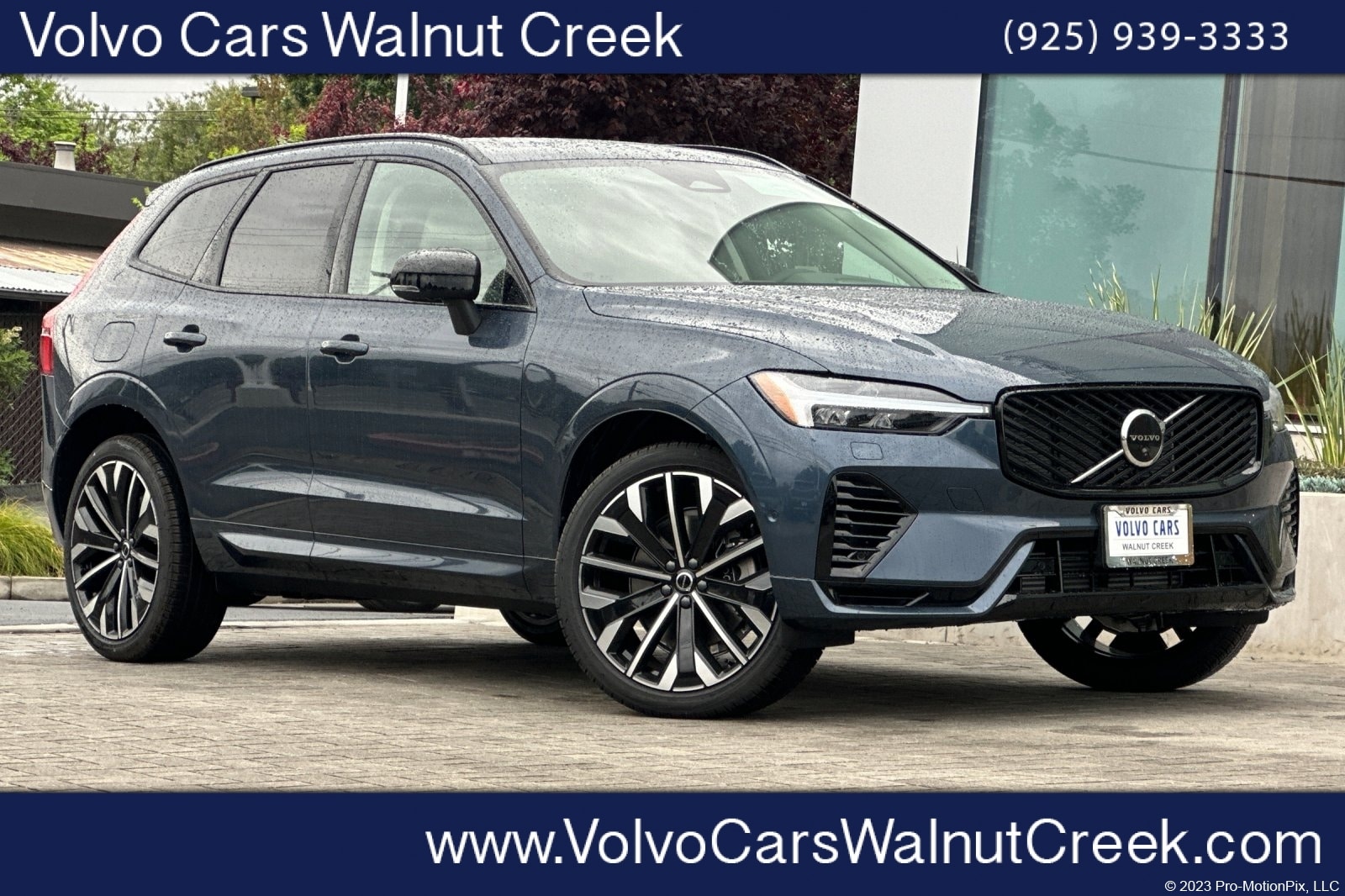 2026 Volvo XC60 T8 Ultra Dark AWD's photo