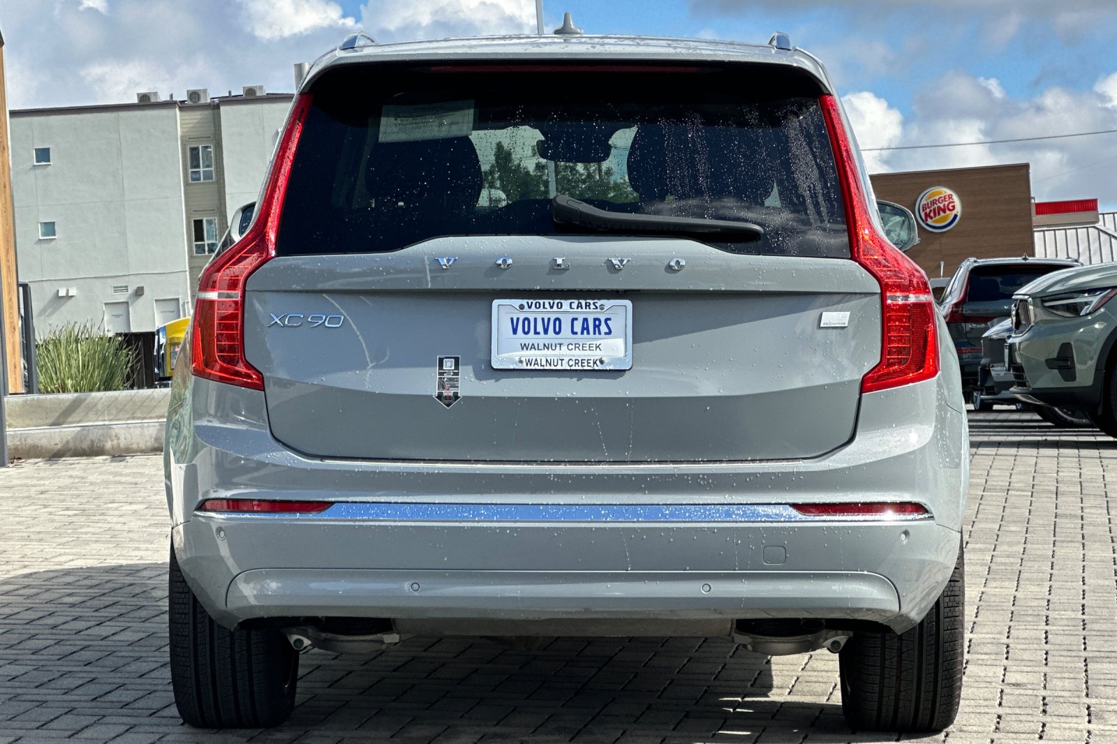 2024 Volvo XC90 plug-in hybrid T8 Ultimate 6-Seater photo 4