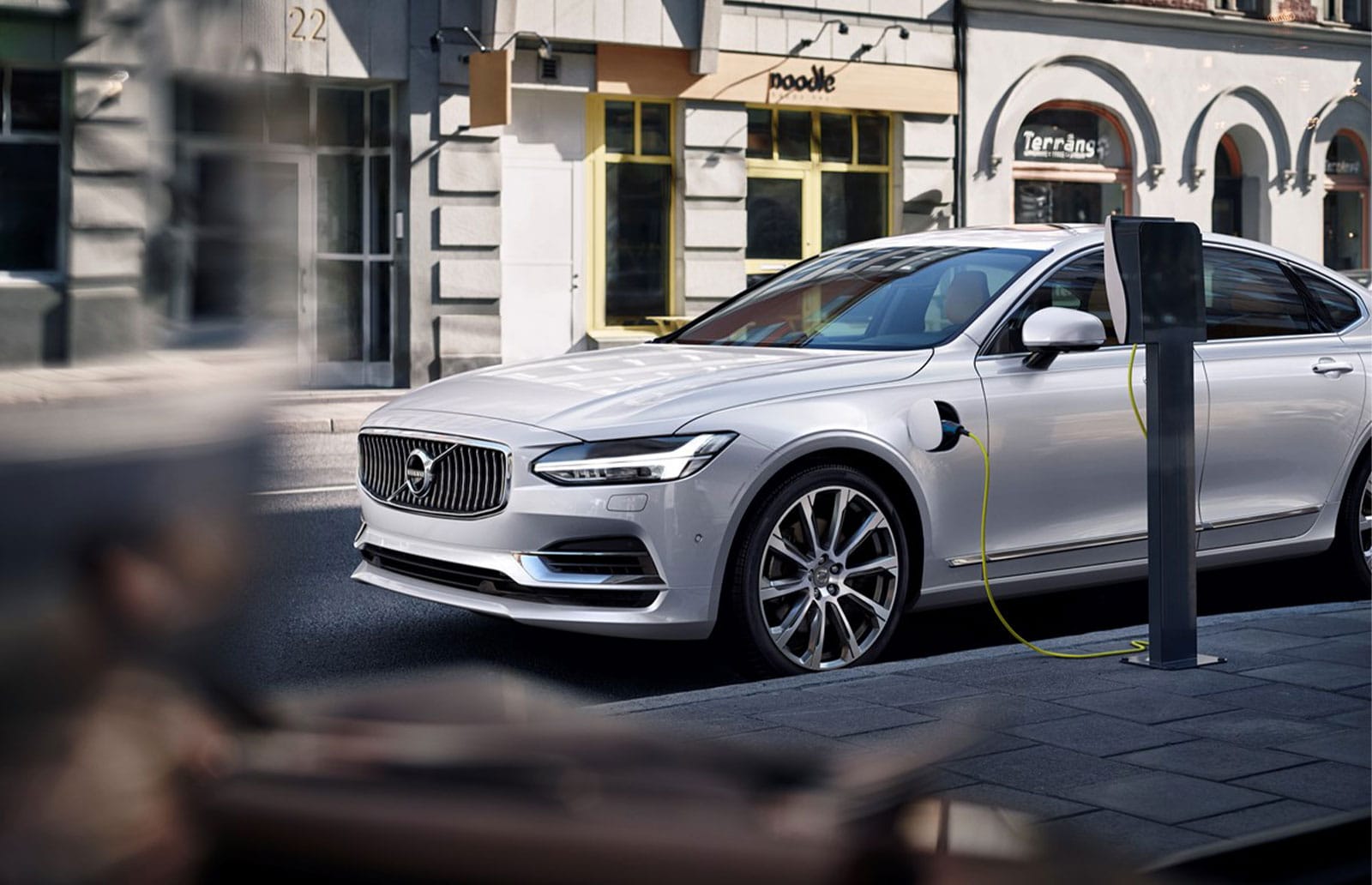 2020 Volvo S90 T8 eAWD R-Design - AAA Car Guide Winner
