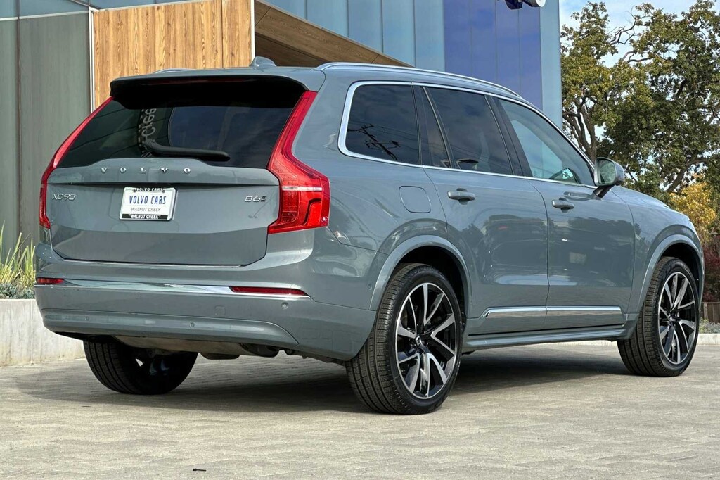 2023 Volvo XC90 AWD Plus photo 4