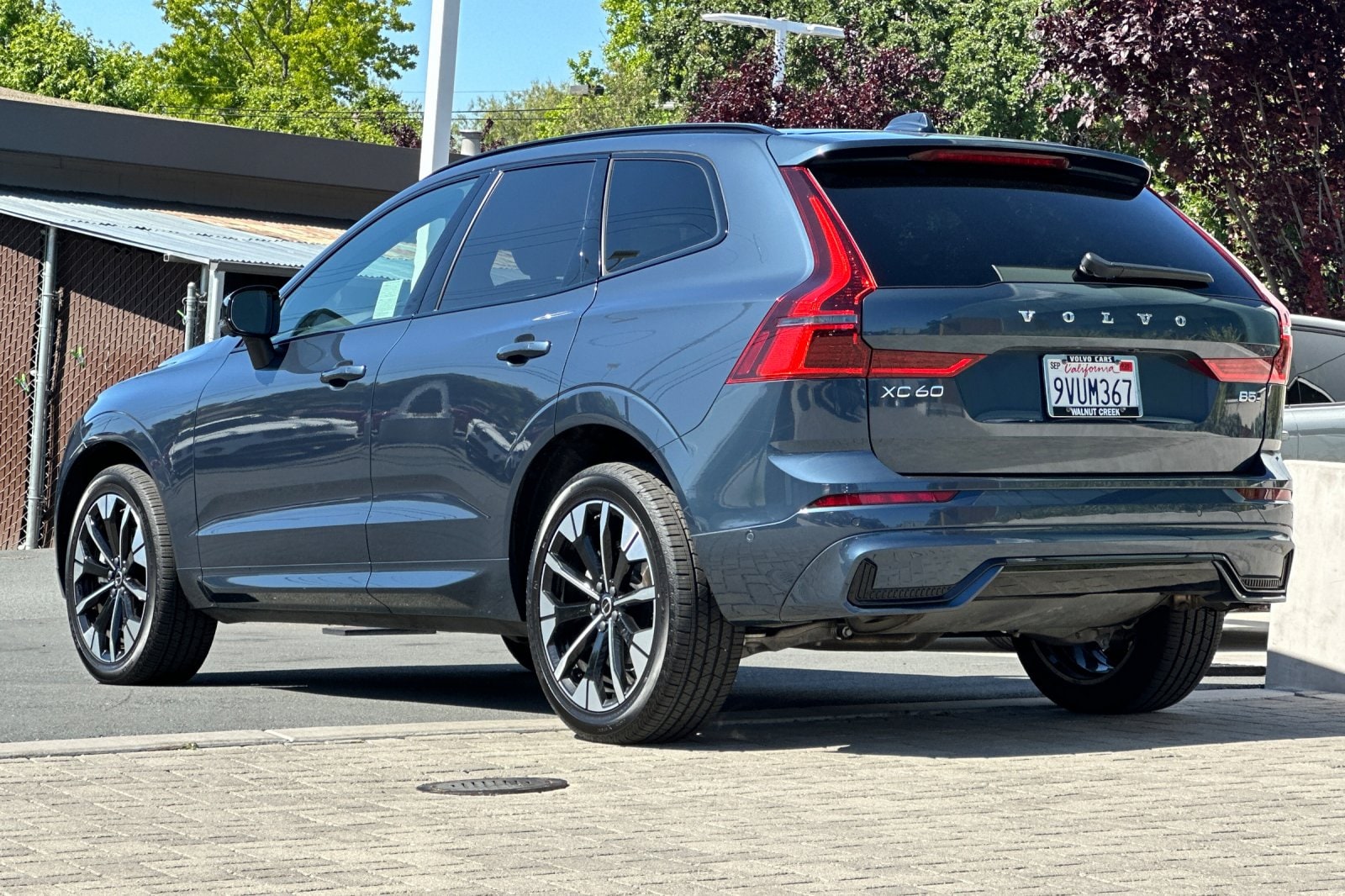 2026 Volvo XC60 Plus - Photo 6