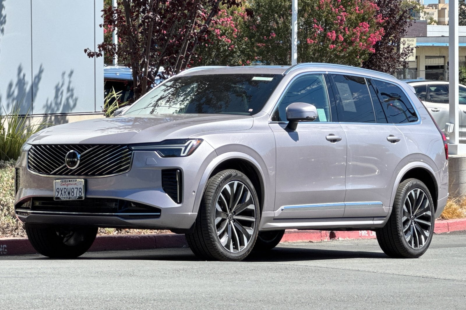 2026 Volvo XC90 Plus - Photo 8