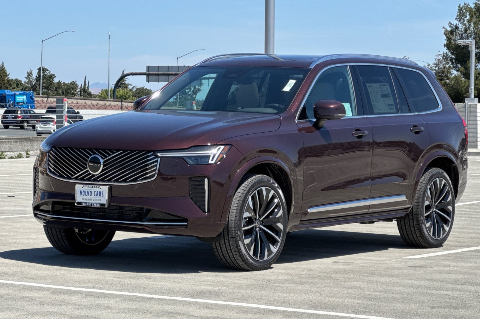 2025 Volvo XC90 Core - Photo 8