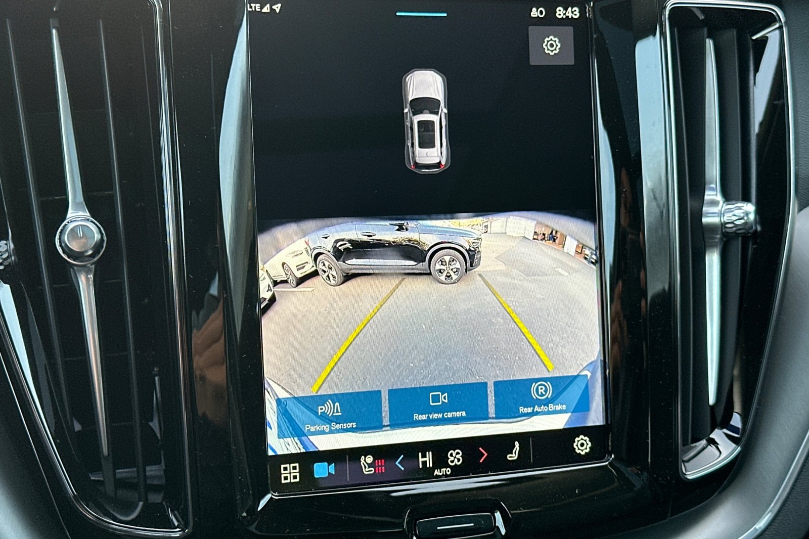 2025 Volvo XC60 Core - Photo 20