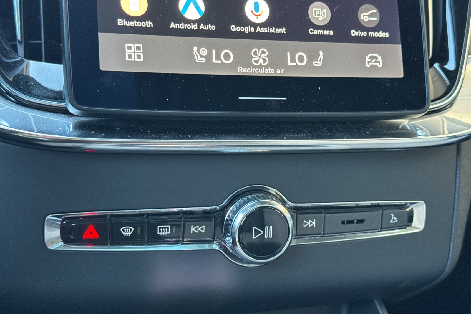 2026 Volvo XC90 Plus - Photo 22
