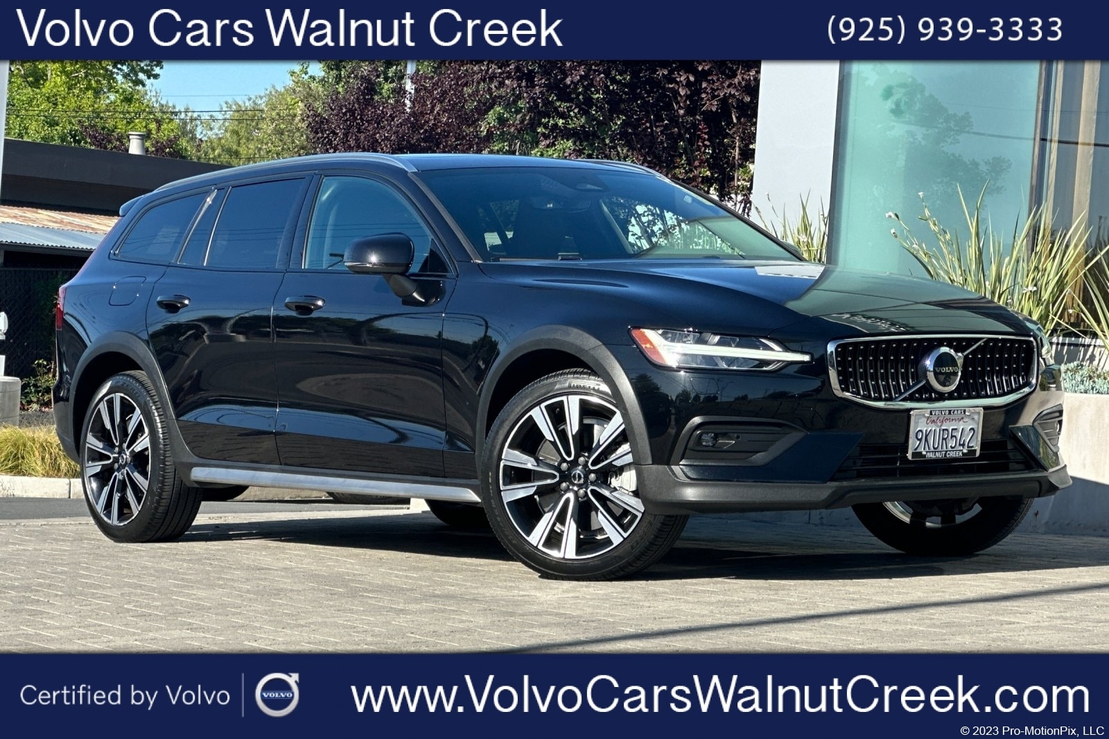 2024 Volvo V60 Cross Country B5 Ultimate AWD's photo