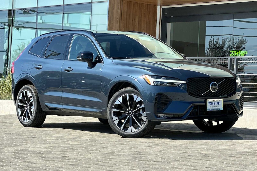 New 2026 Volvo XC60 B5 Plus SUV