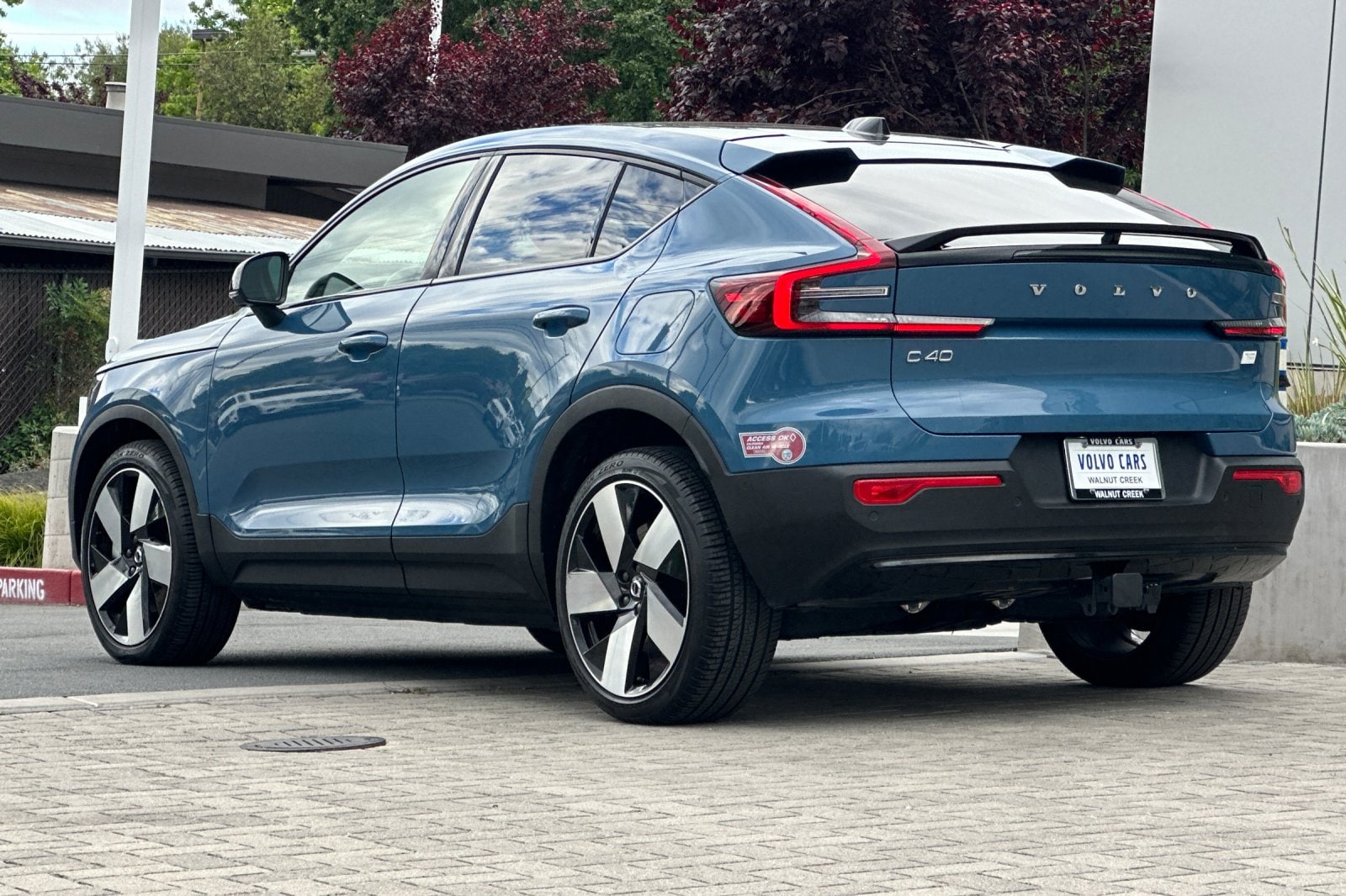 2023 Volvo C40 Recharge Pure Electric Twin Ultimate photo 5