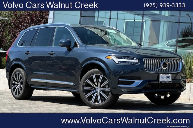 2025 Volvo XC90 B5 Core SUV