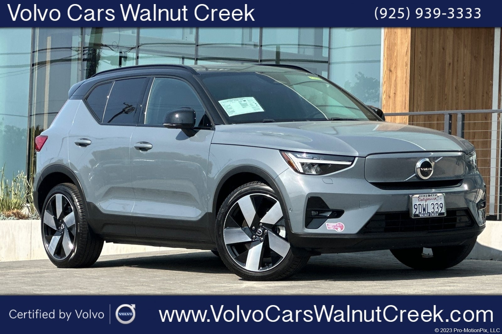 2023 Volvo XC40 Ultimate's photo