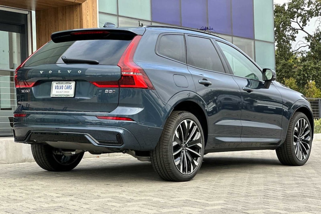 New 2026 Volvo XC60 B5 Ultra SUV