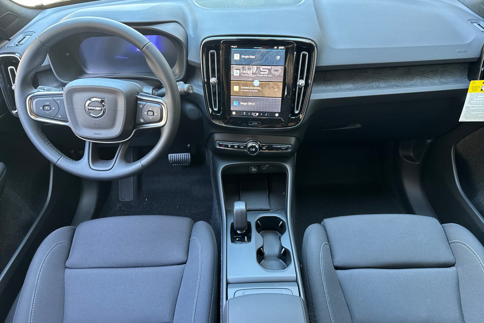2025 Volvo EX40 Core - Photo 13
