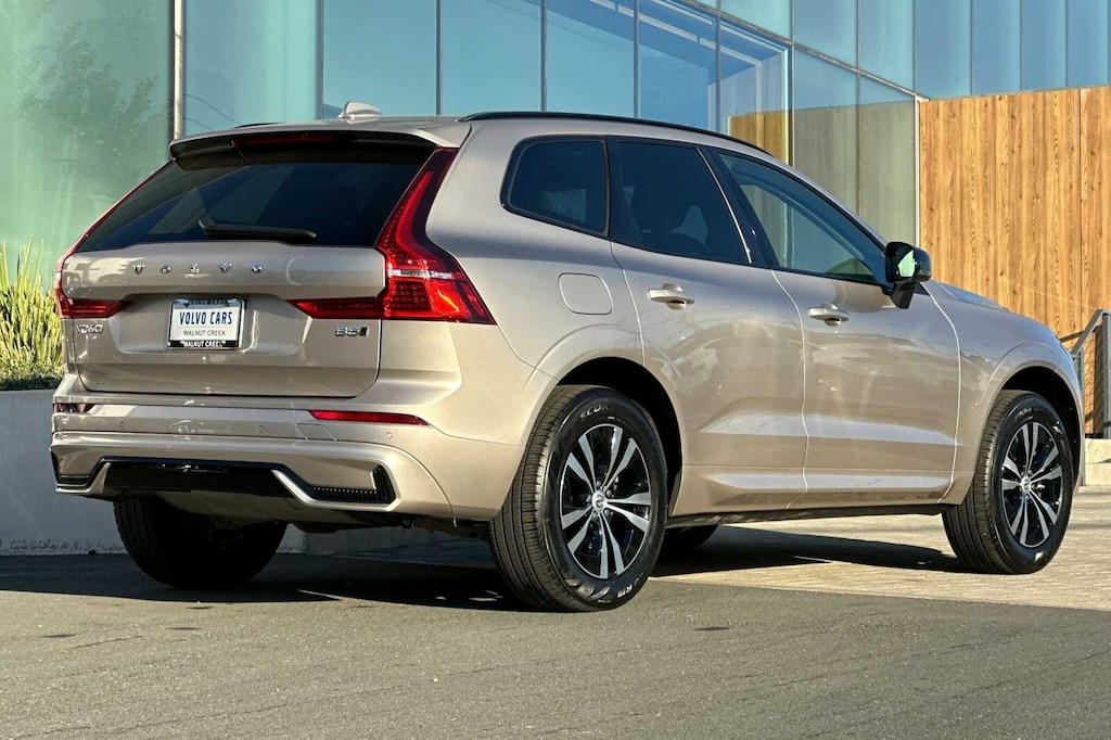 Certified 2025 Volvo XC60 B5 Core SUV