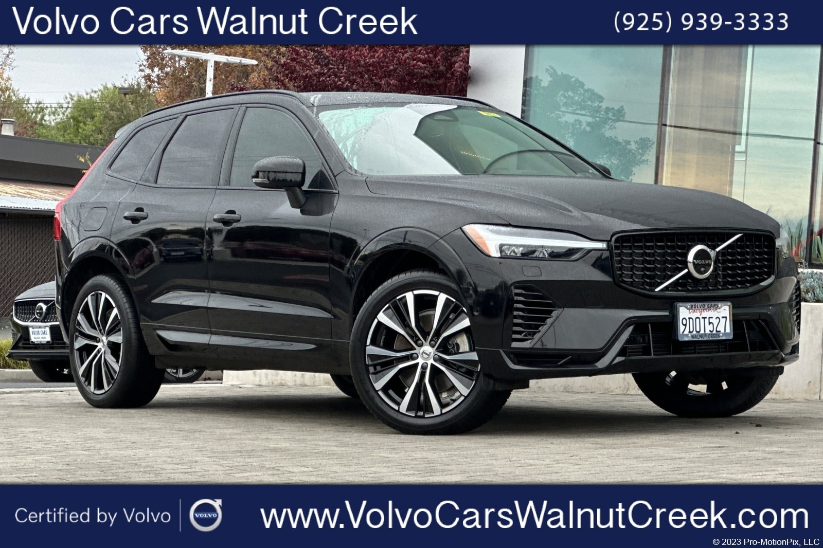 2023 Volvo XC60 Plus's photo