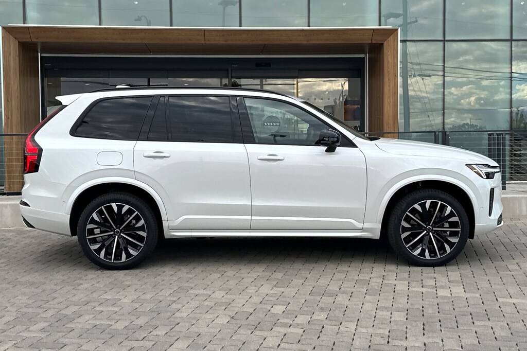 New 2026 Volvo XC90 B6 Ultra Dark Theme 7-Seater SUV