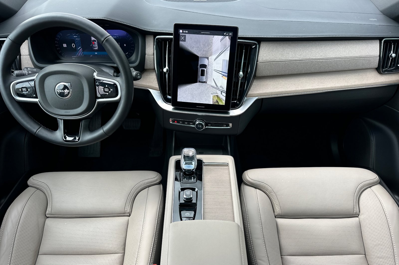 2026 Volvo XC90 Ultra - Photo 13