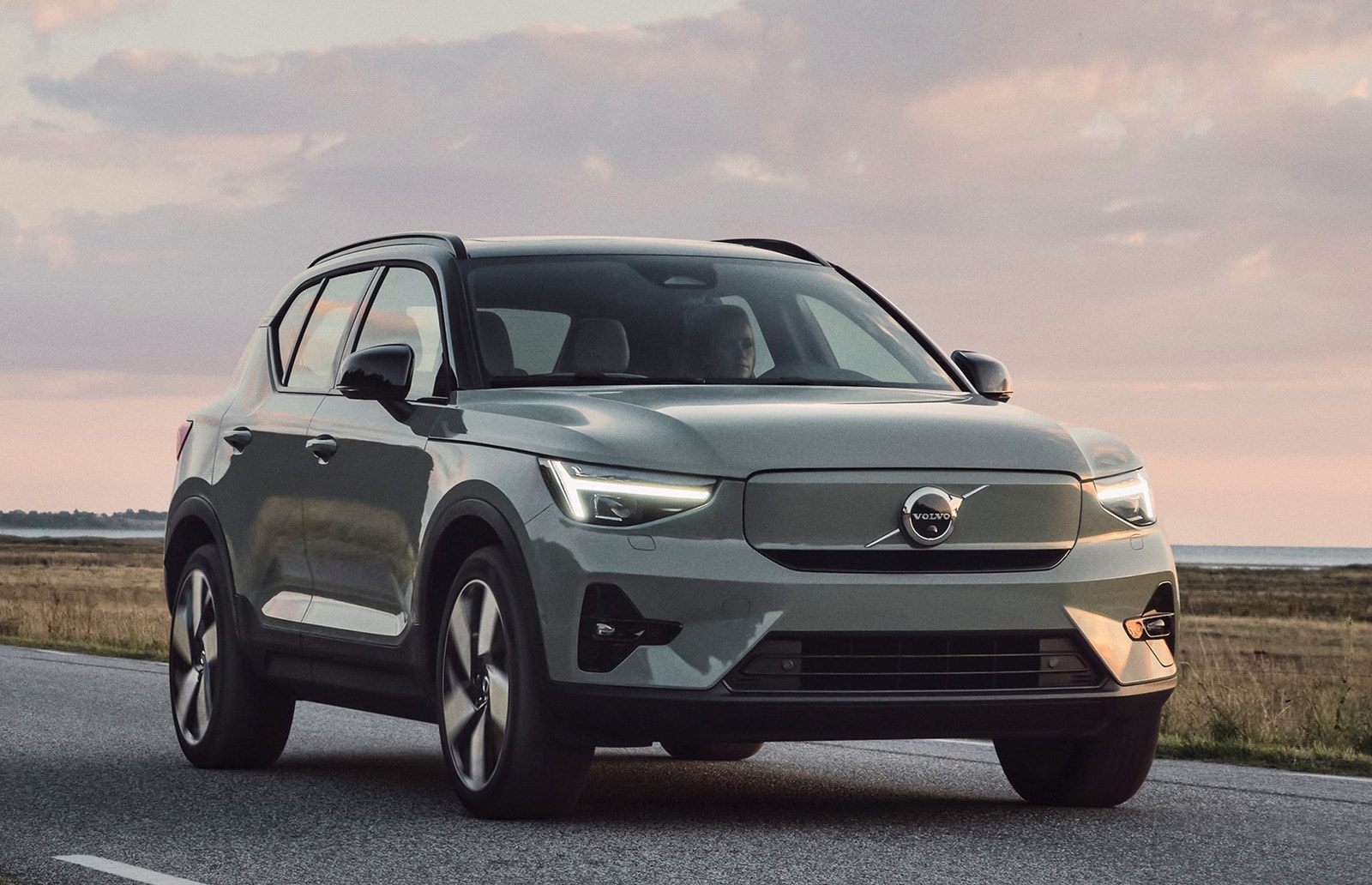 One Step Closer to the Future 2023 Volvo XC40 Volvo Cars Dublin