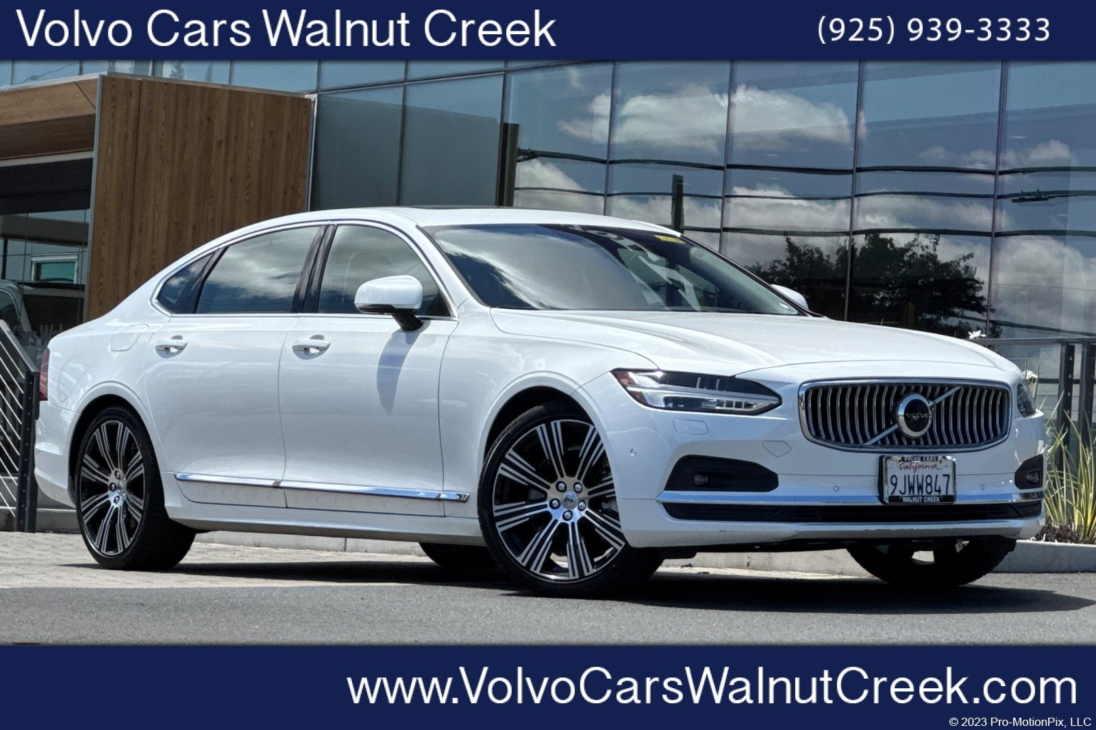 2023 Volvo S90 B6 Plus AWD's photo