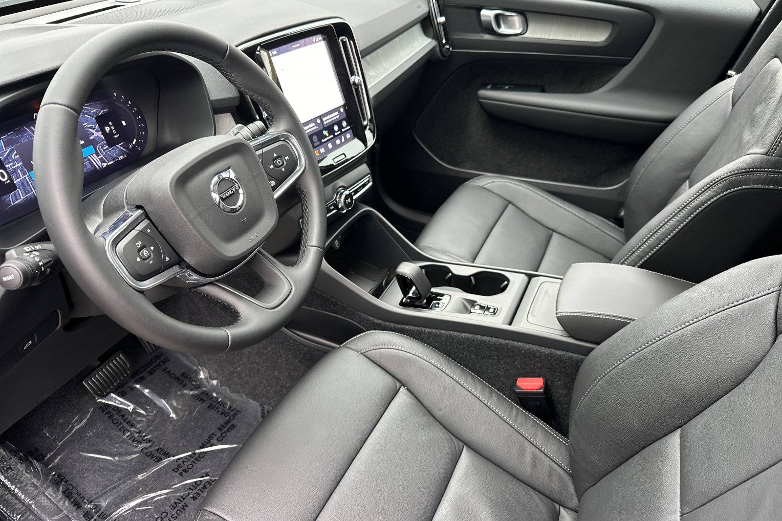 2026 Volvo XC40 Core - Photo 10