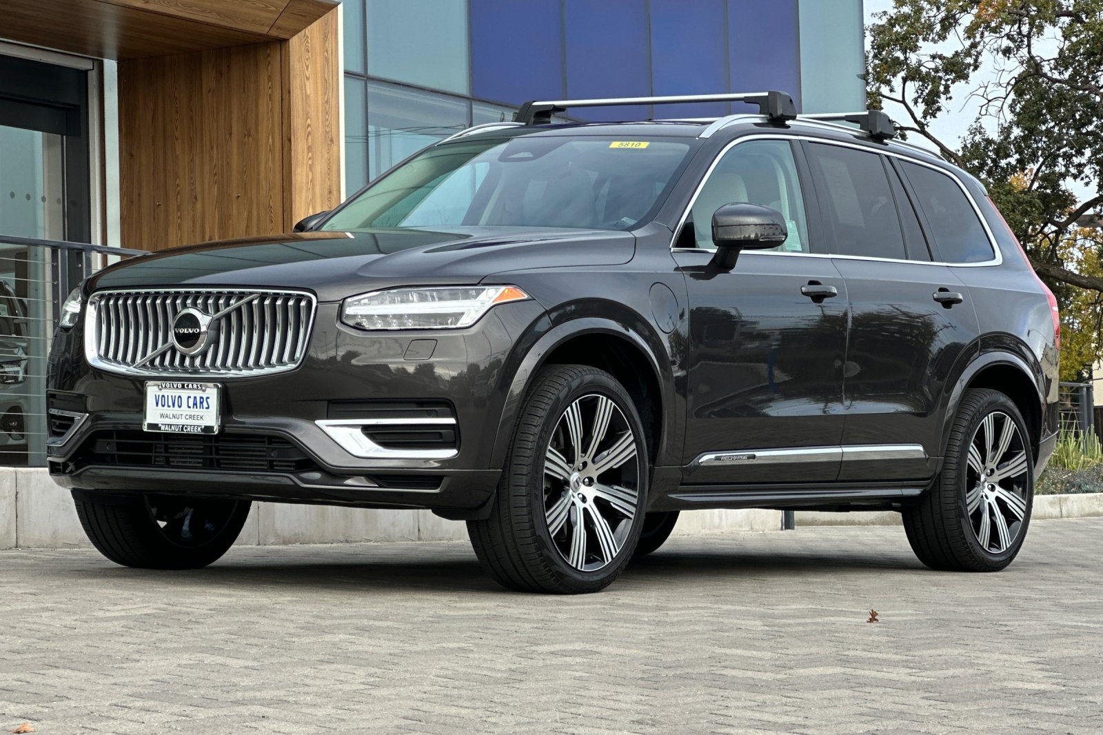2024 Volvo XC90 plug-in hybrid T8 Core Bright photo 3