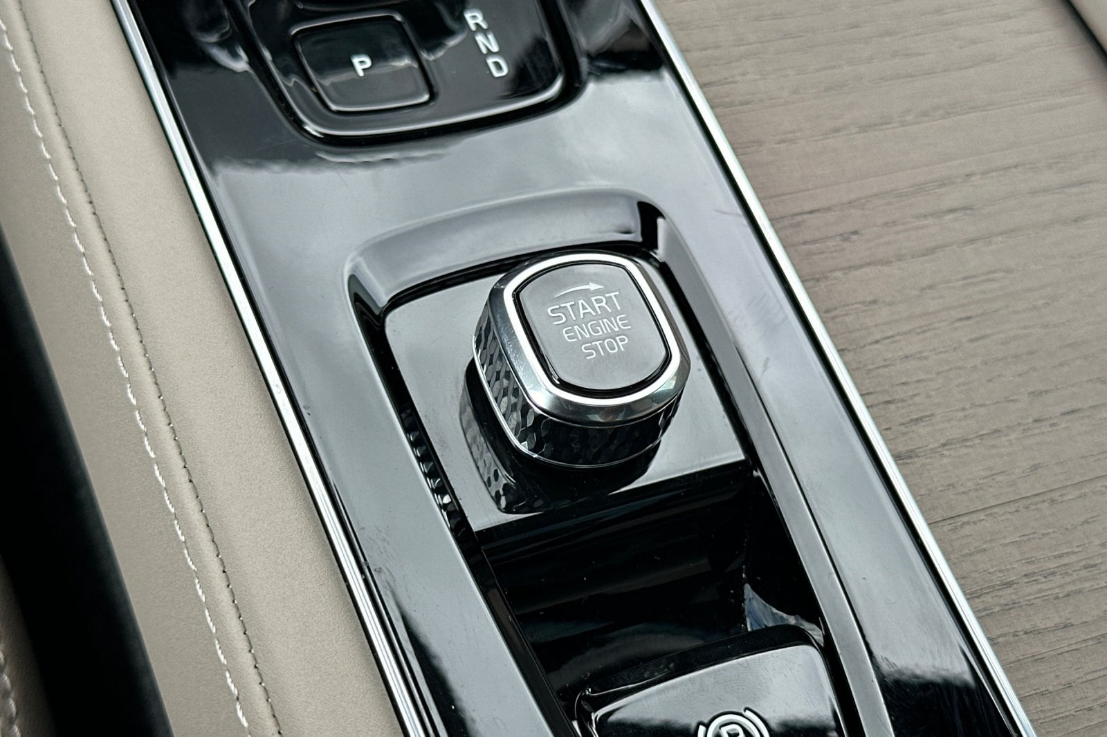 2026 Volvo XC90 Ultra - Photo 24