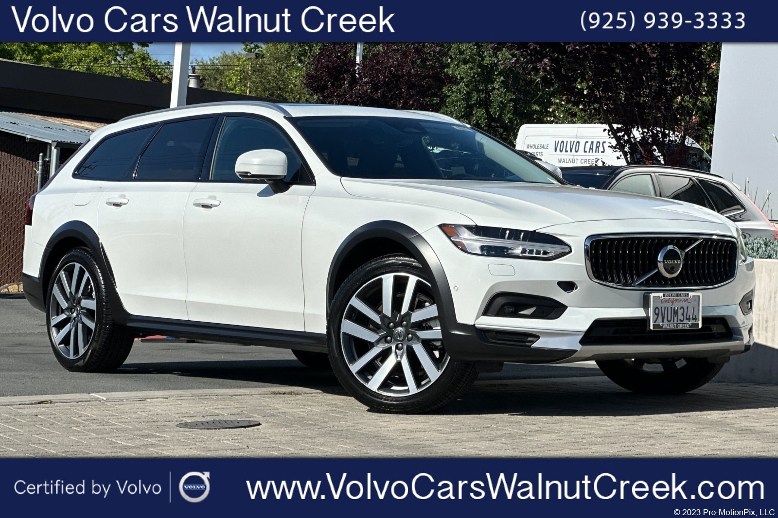 2025 Volvo V90 Cross Country B6 Plus AWD's photo