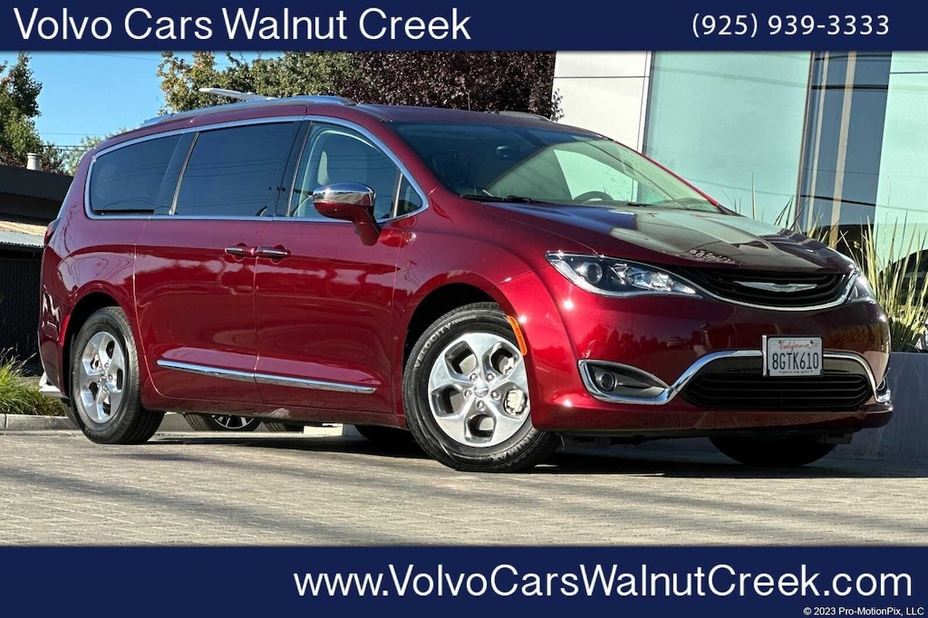 Used 2018 Chrysler Pacifica Hybrid Limited Van Passenger Van