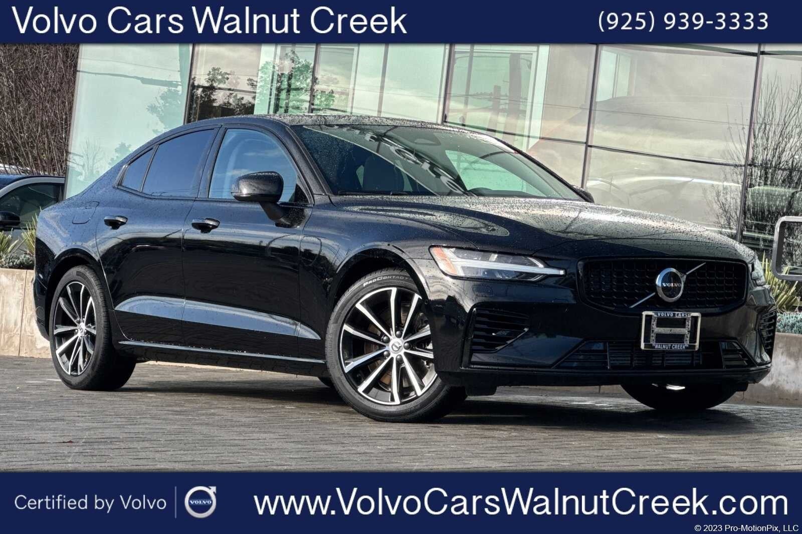 2023 Volvo S60 Recharge Plug-In Hybrid Plus Dark