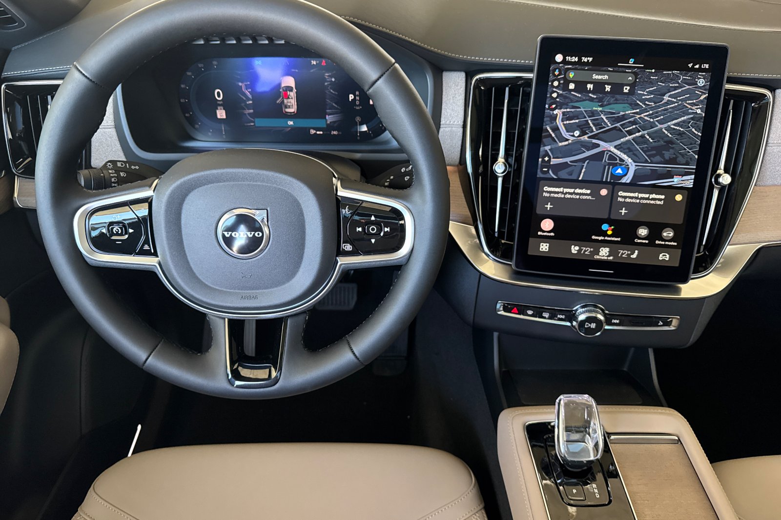 2025 Volvo XC90 Core - Photo 14