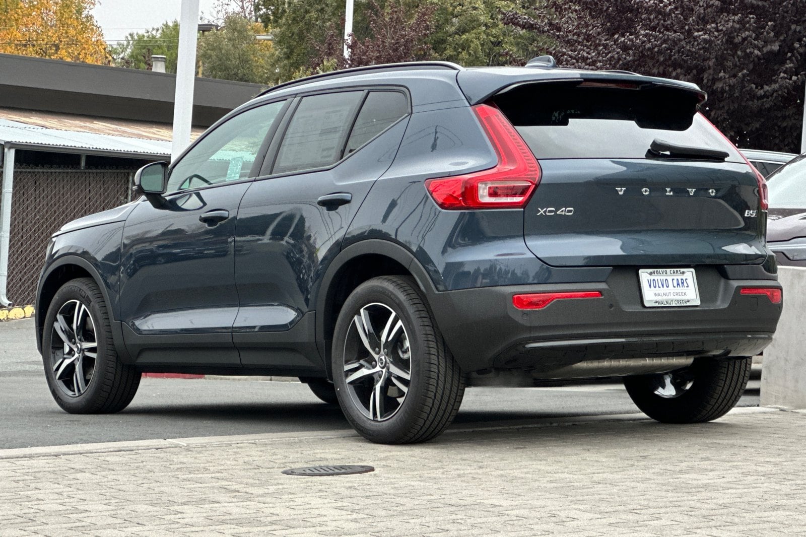 2026 Volvo XC40 Core - Photo 6