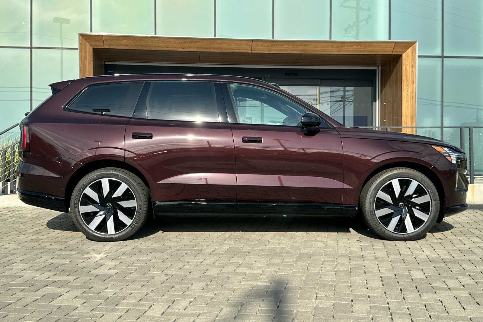 2025 Volvo EX90 Twin Motor Ultra photo 3