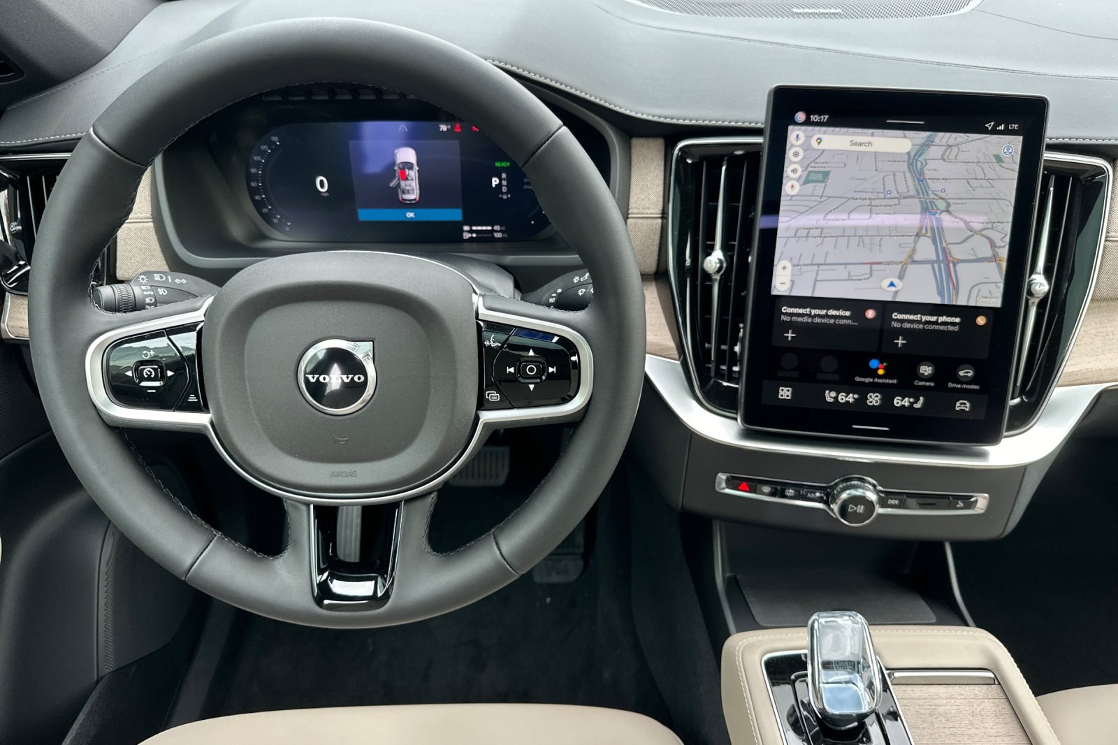 2026 Volvo XC90 Plus - Photo 14