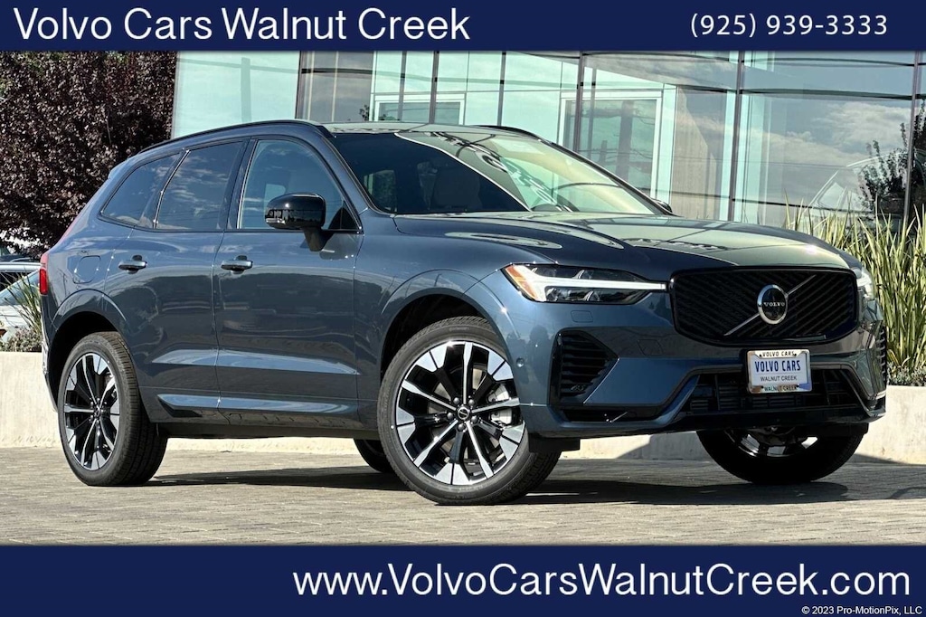 New 2026 Volvo XC60 plug-in hybrid T8 Plus SUV