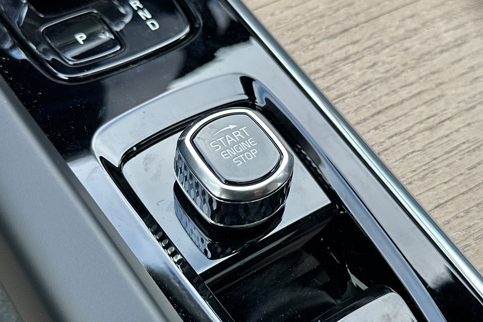 2026 Volvo XC60 Plus - Photo 22