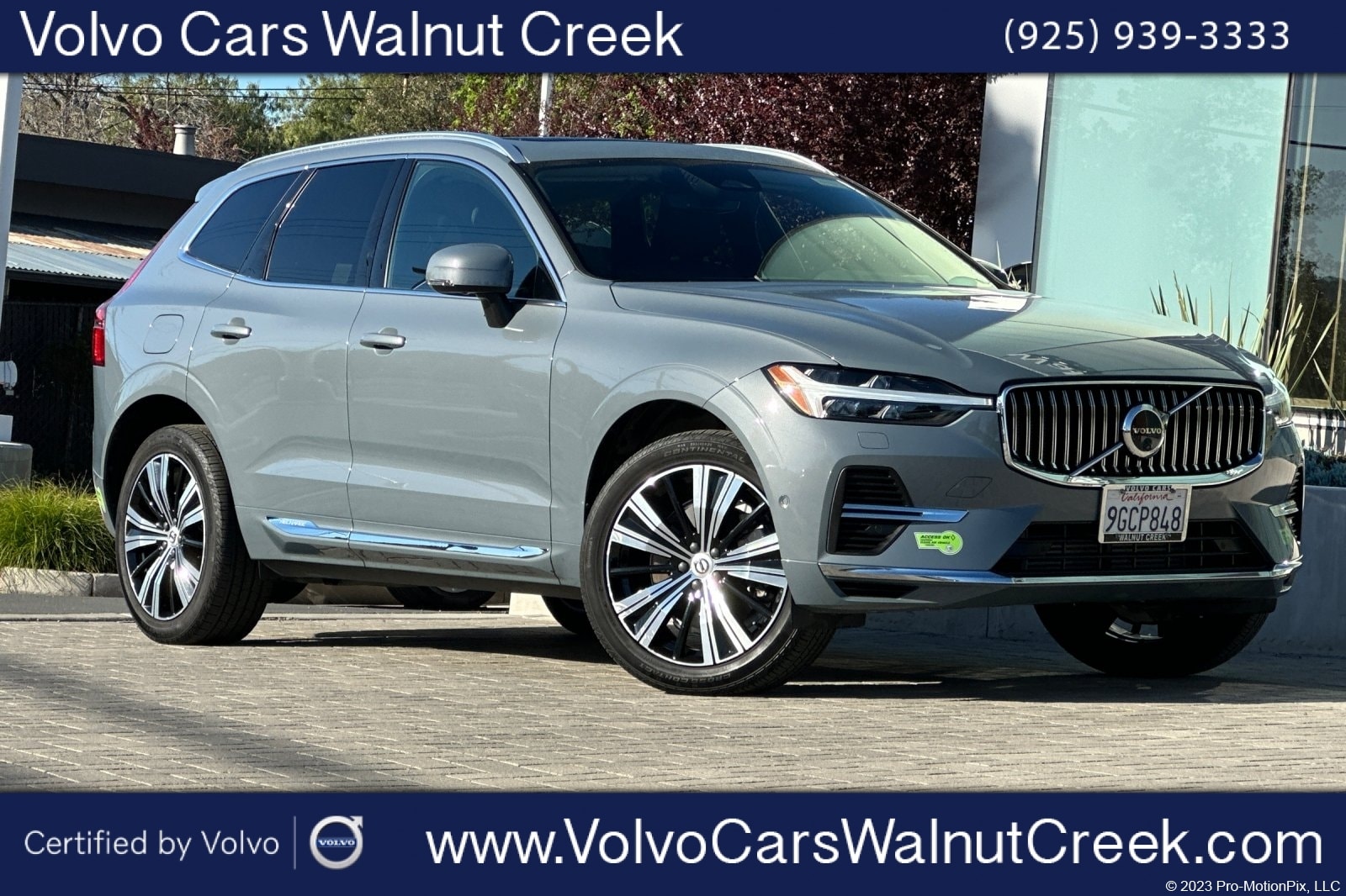 2023 Volvo XC60 Recharge Plug-In Hybrid Plus Bright photo 1