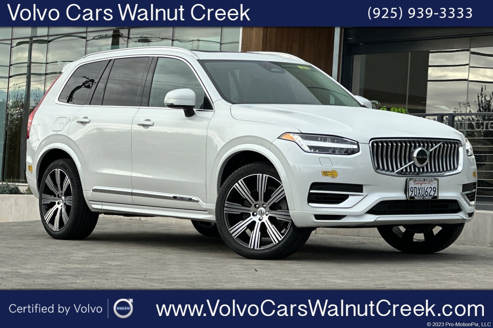2023 Volvo XC90 Core's photo