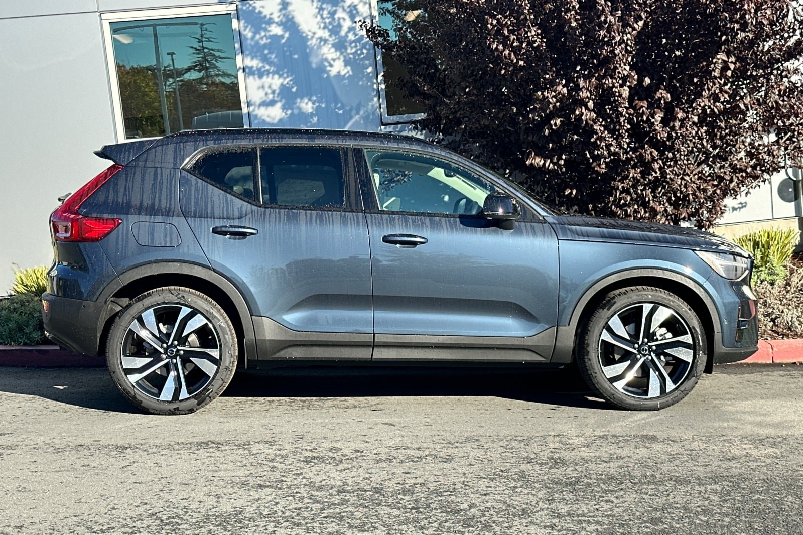 VOLVO XC40ユーロテック Volvo introduces XC40 T5 Twin Engine plug-in hybrid