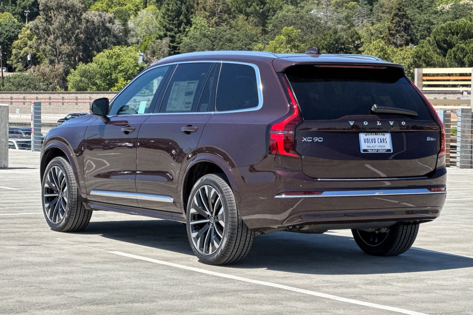 2025 Volvo XC90 Core - Photo 6
