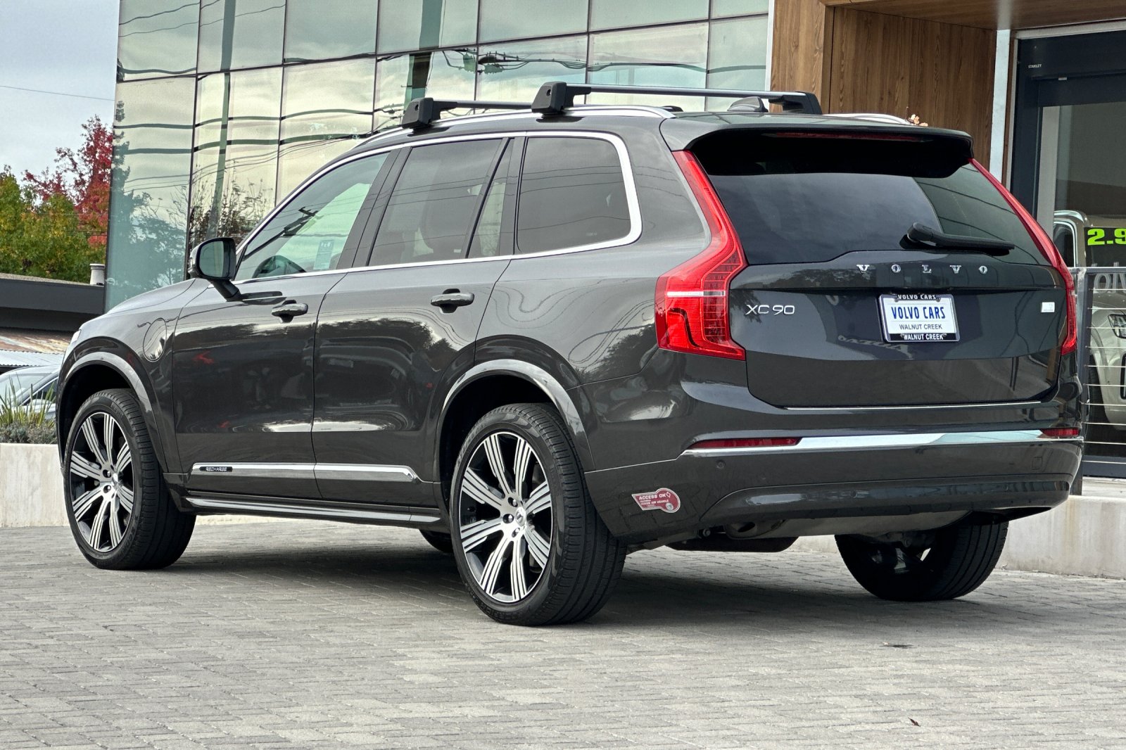 2024 Volvo XC90 plug-in hybrid T8 Core Bright photo 5