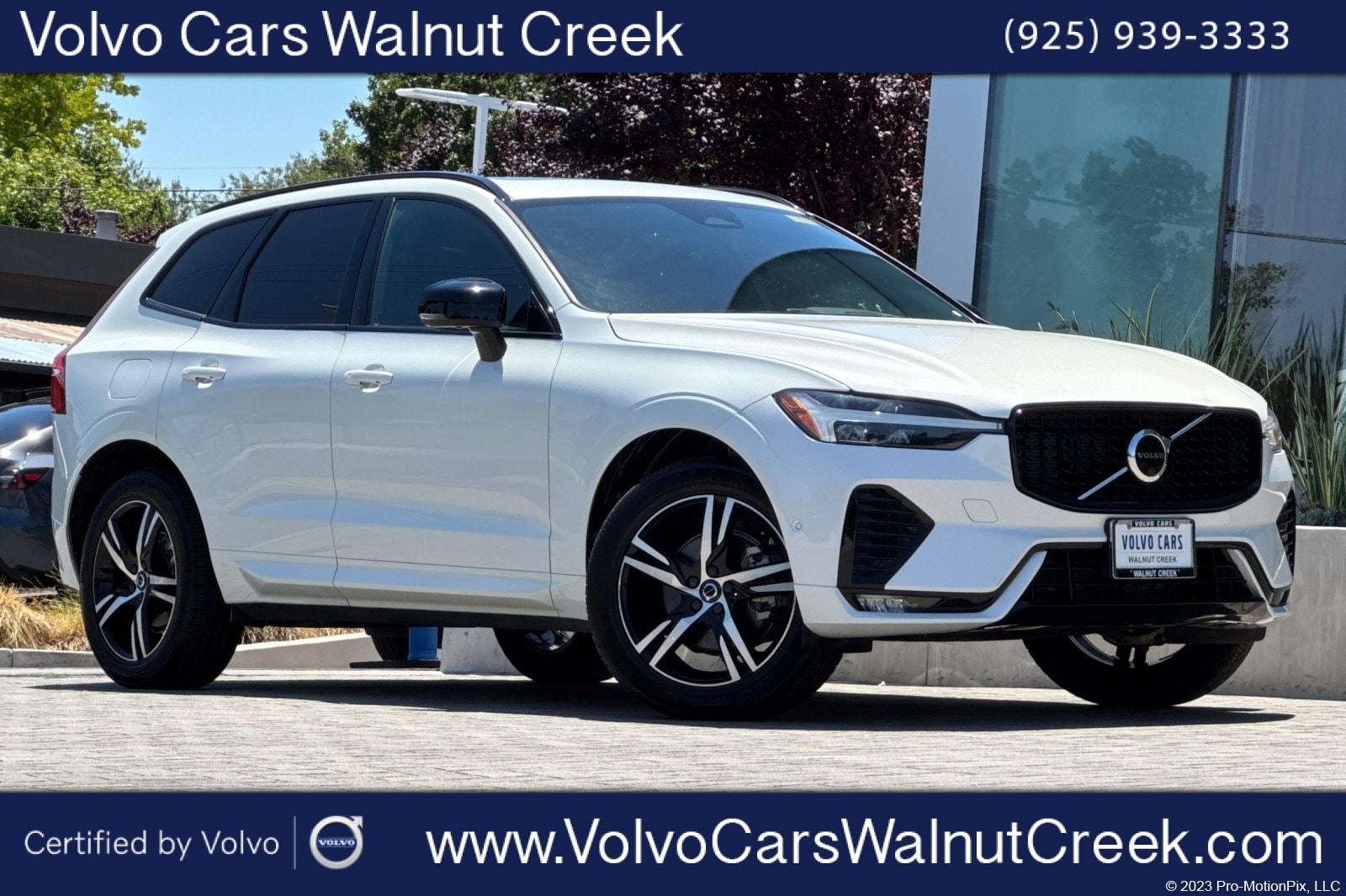 2022 Volvo XC60 B5 R-Design AWD's photo