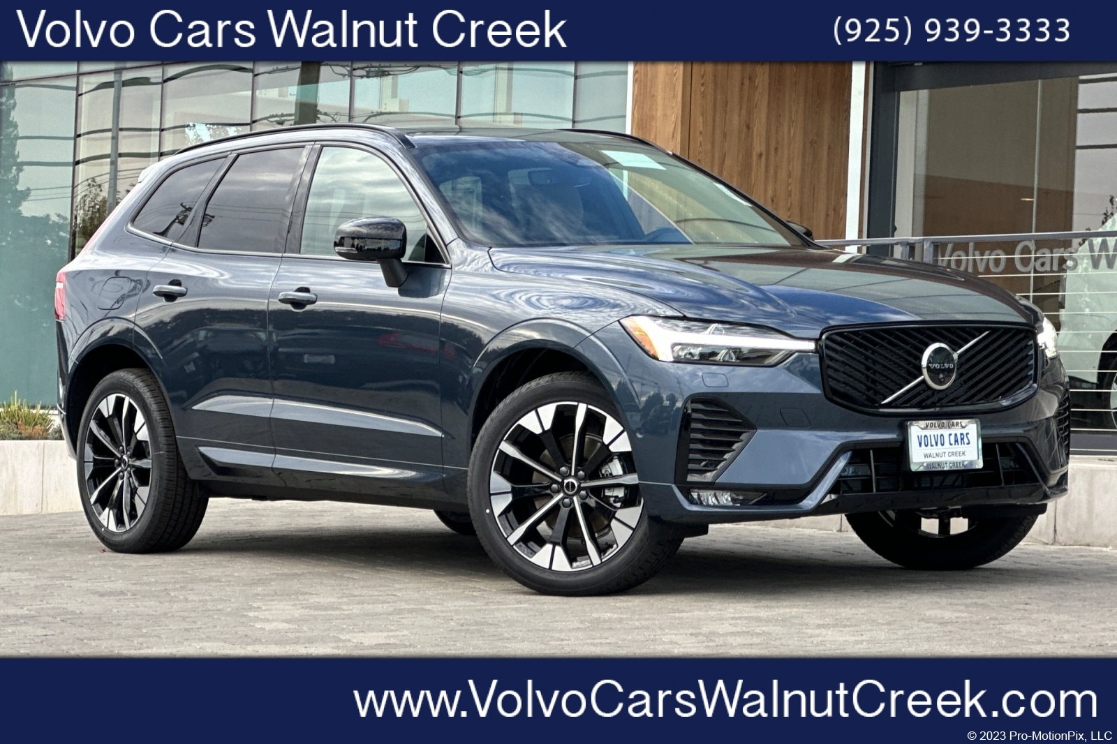 2026 Volvo XC60 Plus's photo